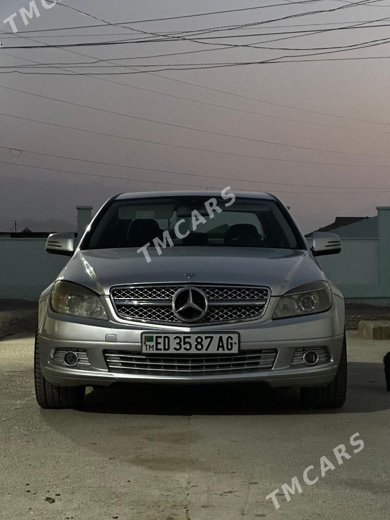 Mercedes-Benz C350 2008 - 160 000 TMT - Herrikgala - img 5