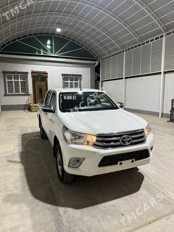 Toyota Hilux 2020 - 480 000 TMT - Aşgabat - img 2