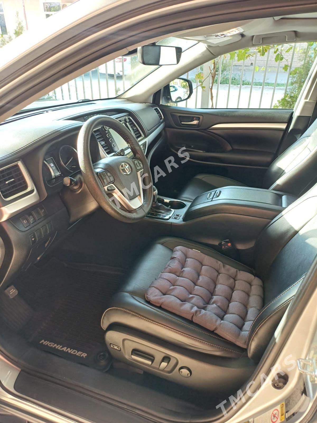 Toyota Highlander 2019 - 460 000 TMT - Туркменабат - img 3