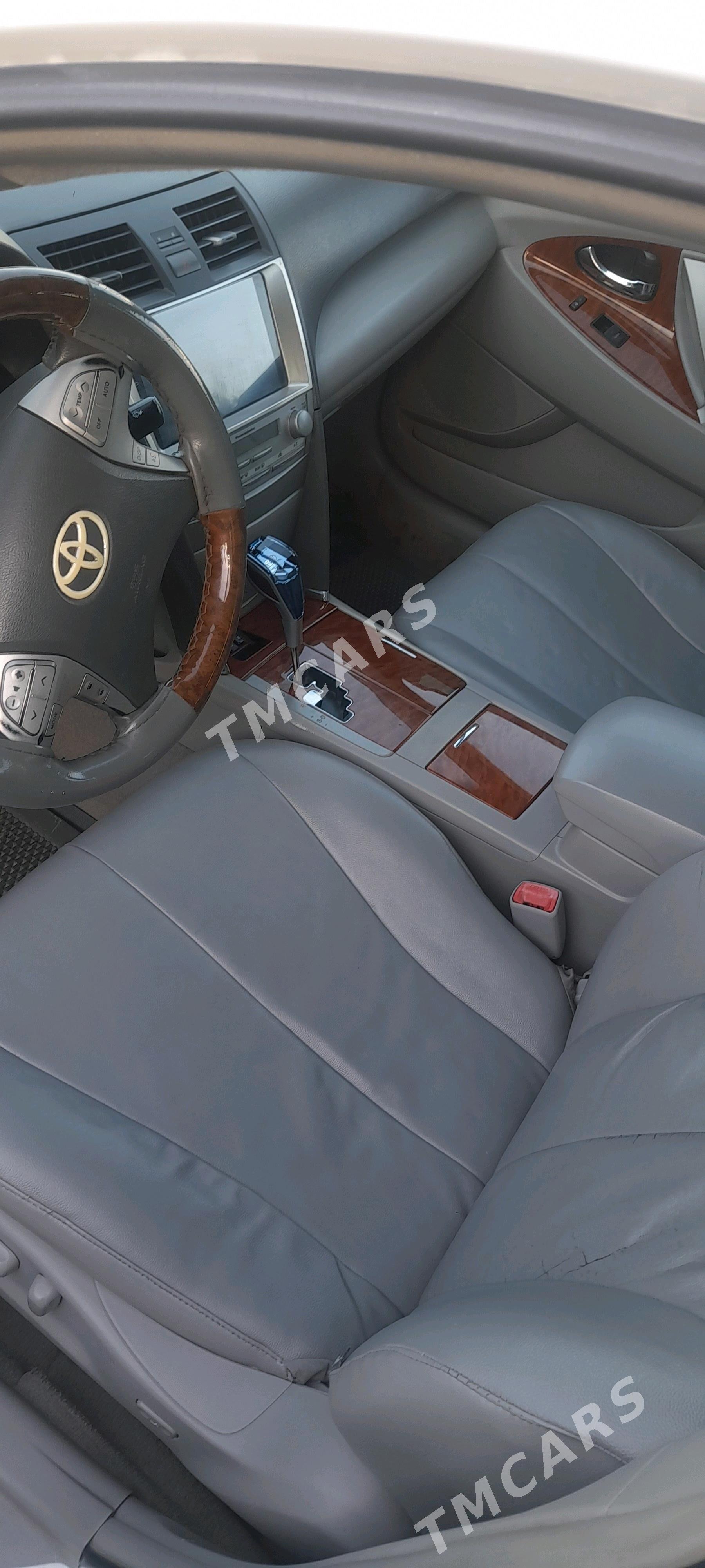 Toyota Camry 2010 - 210 000 TMT - Мары - img 6