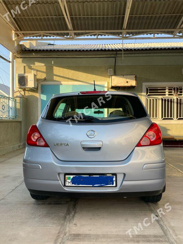Nissan Versa 2010 - 115 000 TMT - Балканабат - img 4
