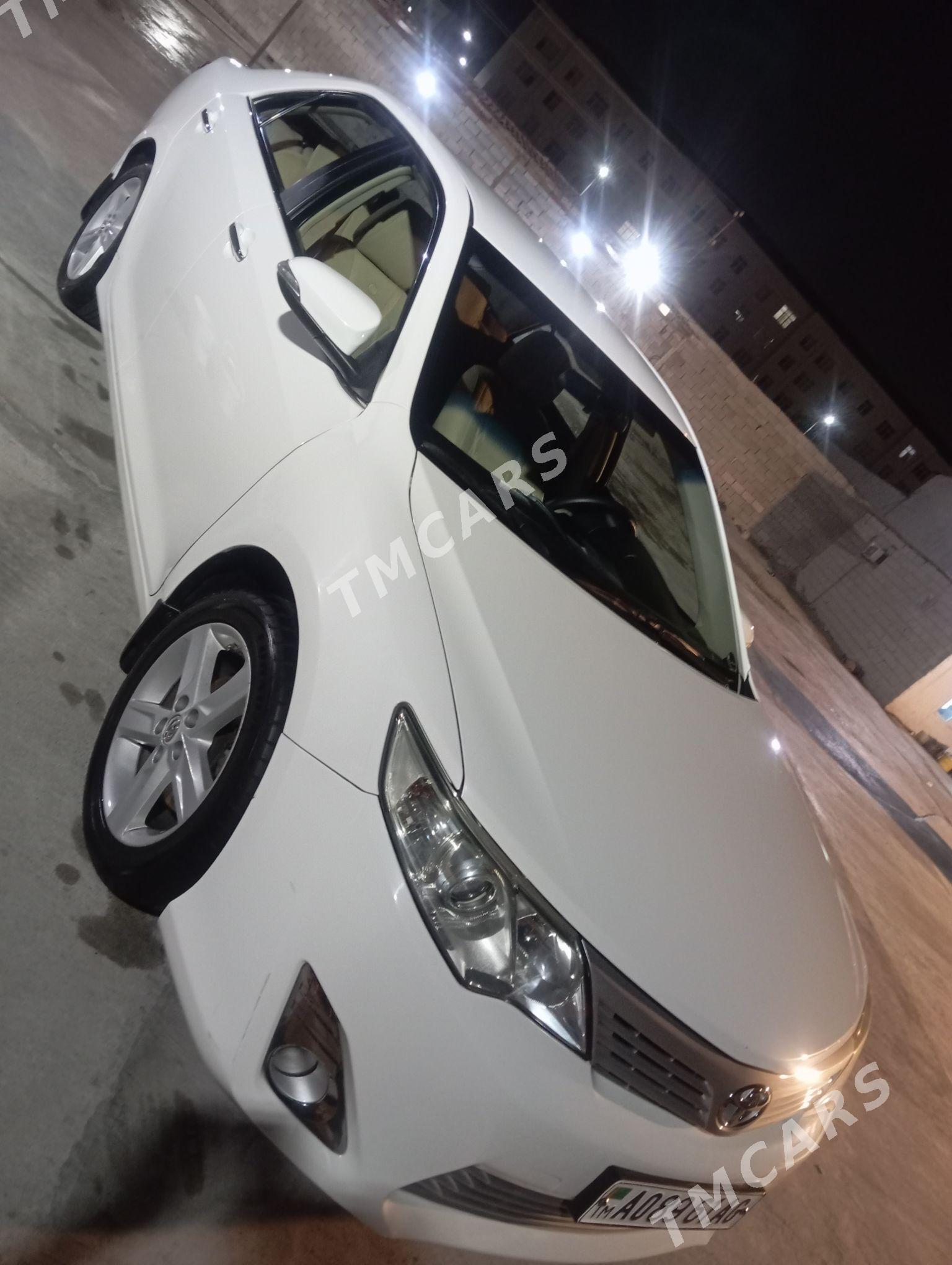 Toyota Camry 2012 - 260 000 TMT - Гуртли - img 1