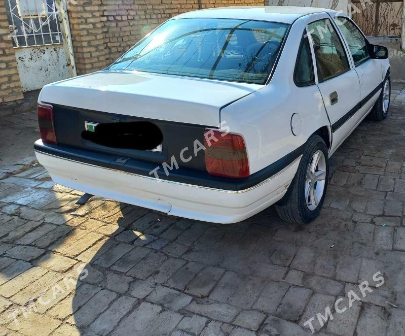 Opel Vectra 1989 - 22 000 TMT - Baýramaly - img 3