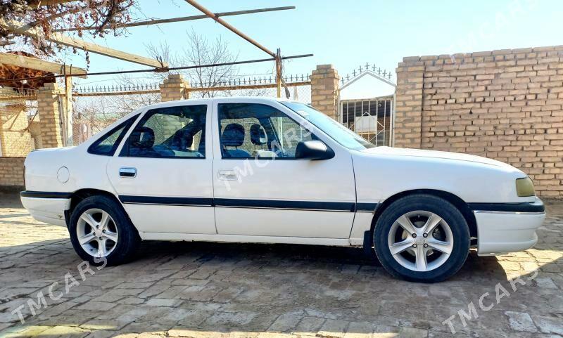 Opel Vectra 1989 - 22 000 TMT - Baýramaly - img 1