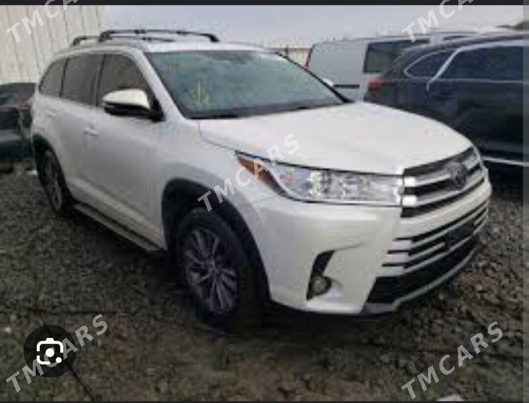 Toyota Highlander 2018 - 450 000 TMT - 30 mkr - img 3