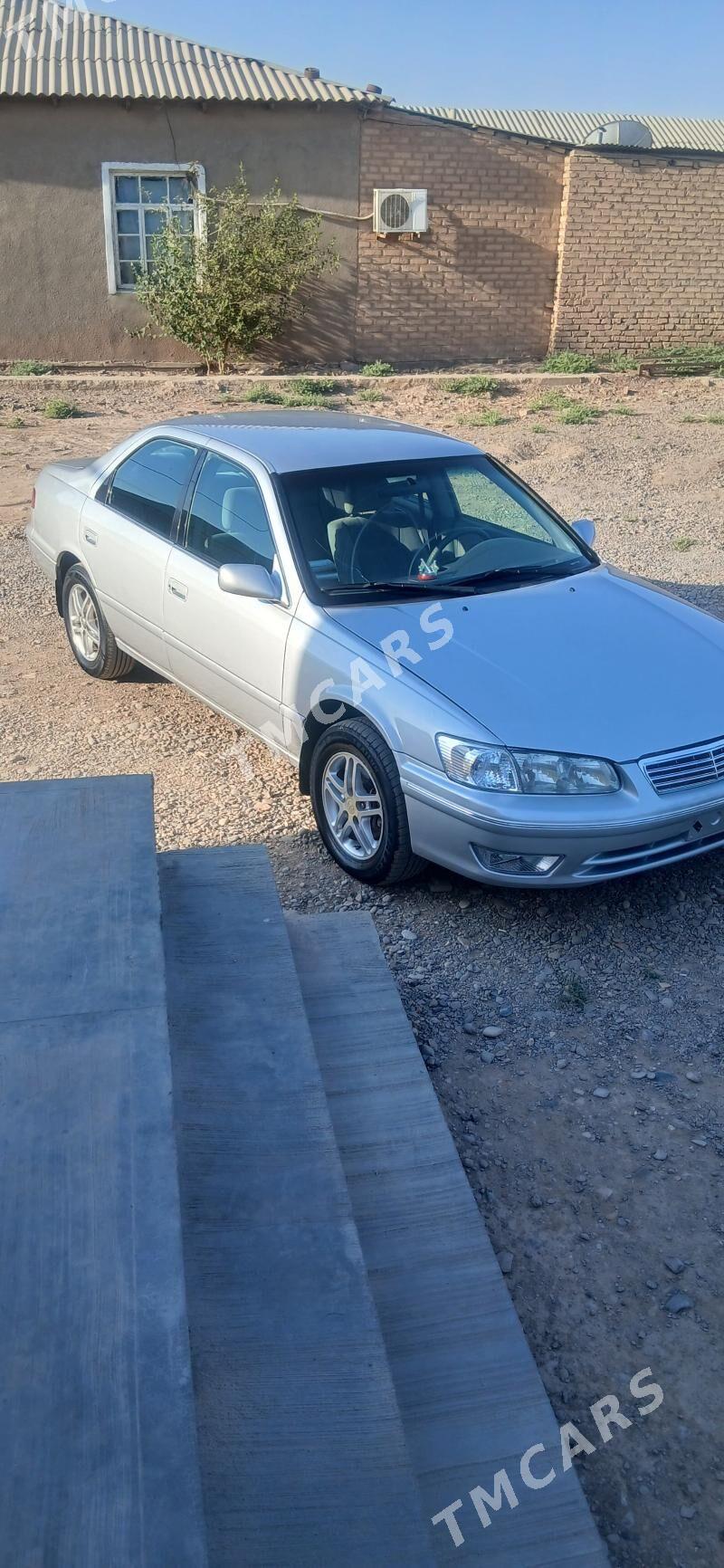 Toyota Camry 2001 - 140 000 TMT - Серахс - img 5