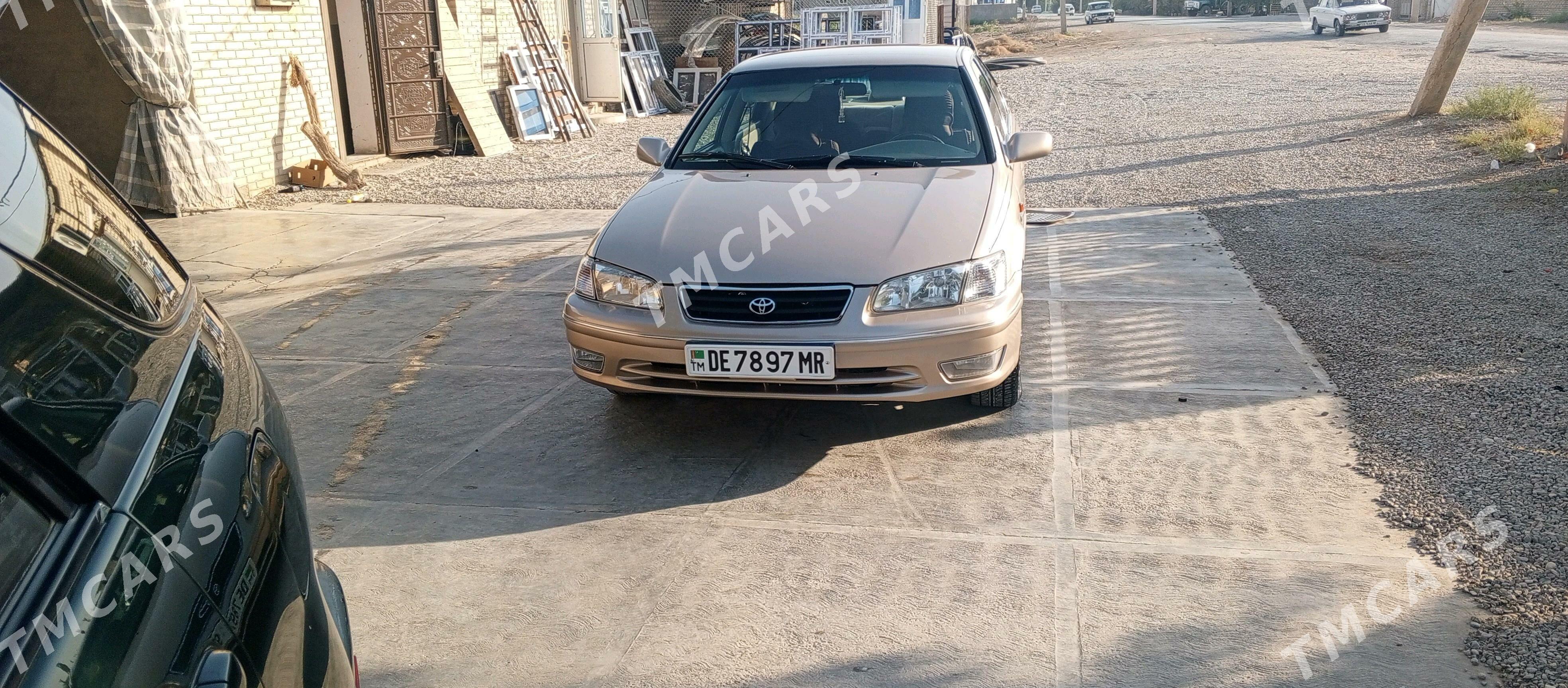Toyota Camry 2000 - 160 000 TMT - Mary - img 3