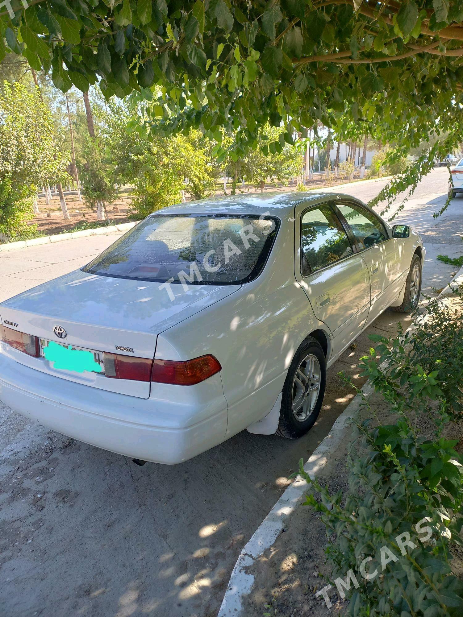 Toyota Camry 2000 - 130 000 TMT - Kaka - img 3