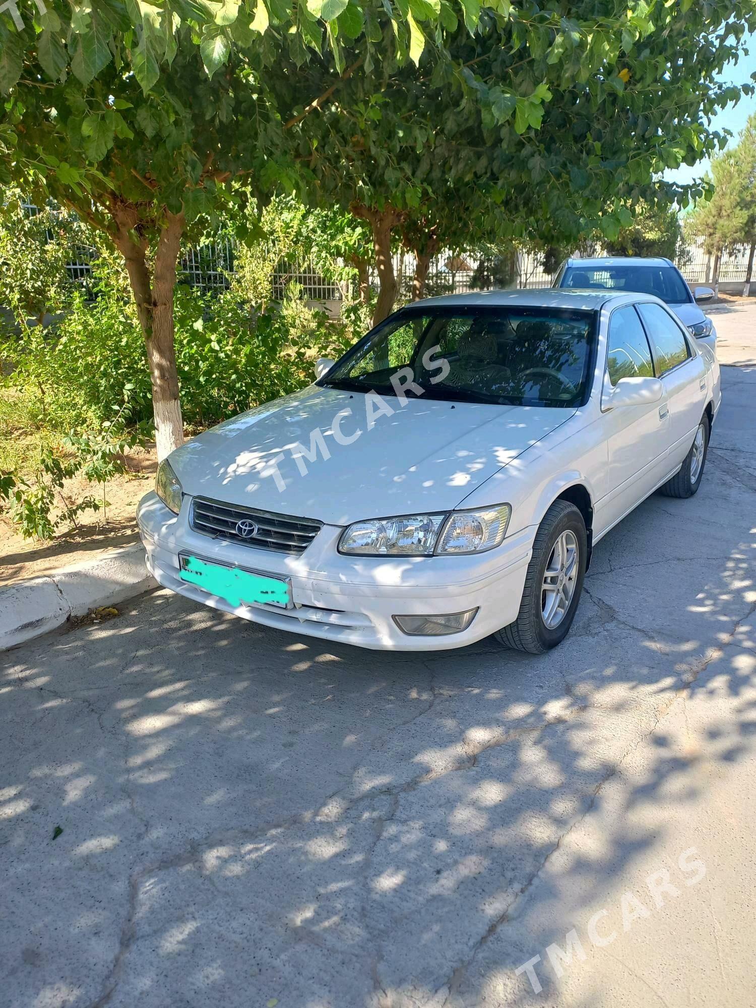 Toyota Camry 2000 - 130 000 TMT - Kaka - img 5