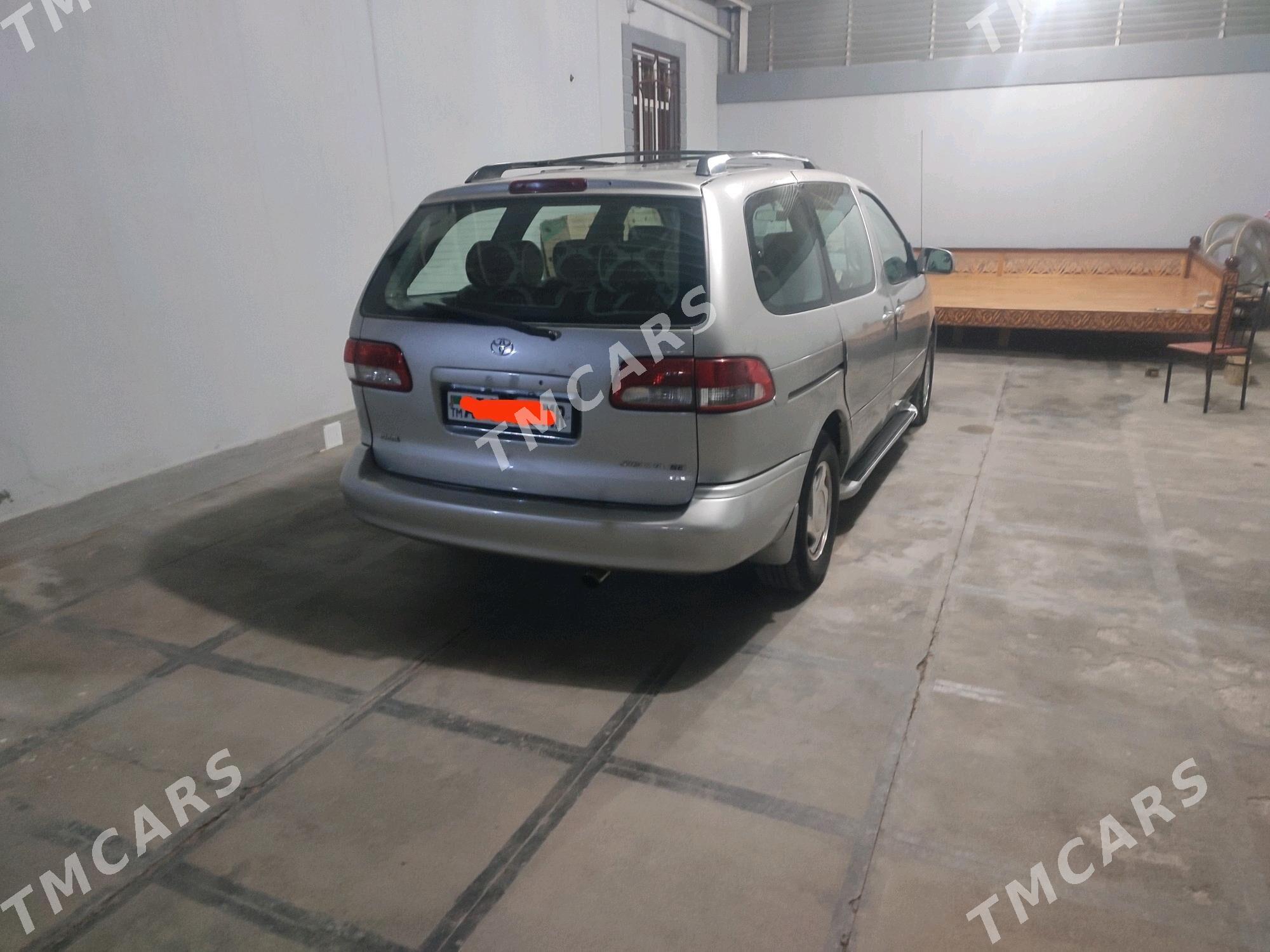 Toyota Sienna 2002 - 170 000 TMT - Сакарчага - img 2