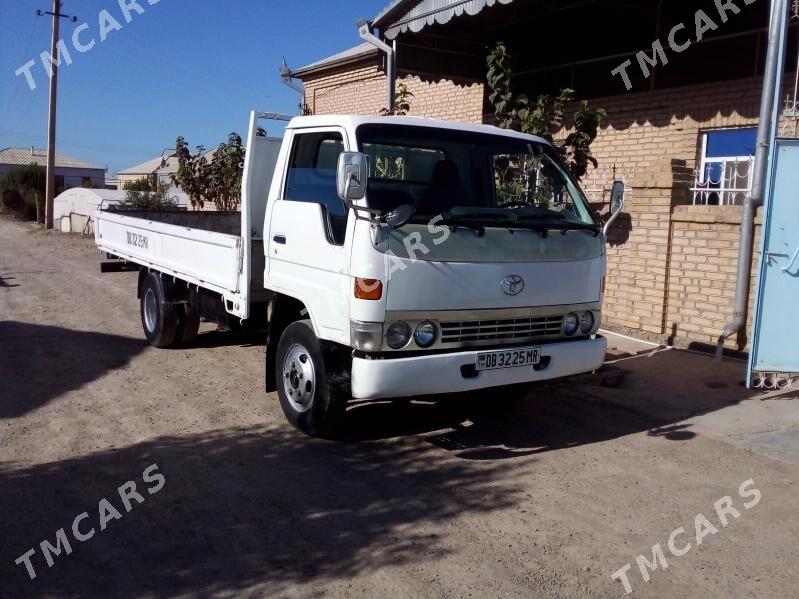 Toyota Dyna 2002 - 130 000 TMT - Murgap - img 3