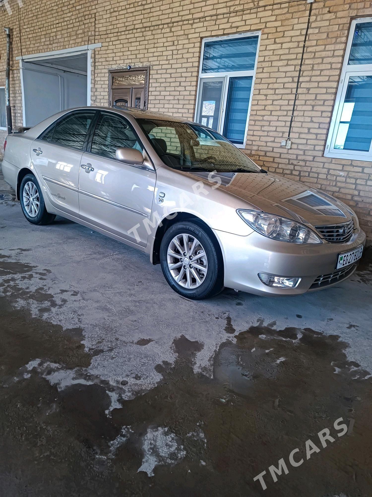 Toyota Camry 2002 - 210 000 TMT - Çärjew - img 3