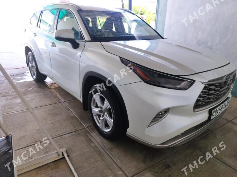 Toyota Highlander 2024 - 460 000 TMT - Нефтегаз (ул. Андалиб-Юбилейная) - img 4