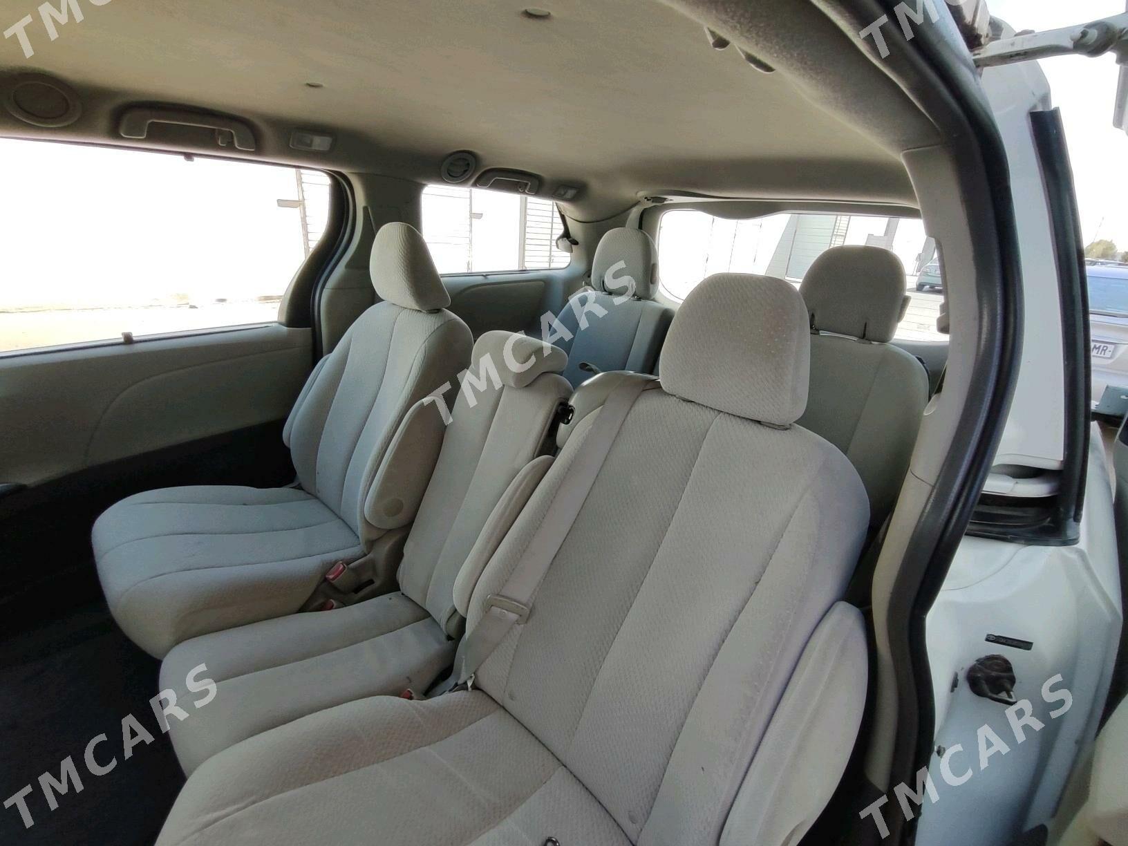 Toyota Sienna 2010 - 275 000 TMT - Mary - img 7