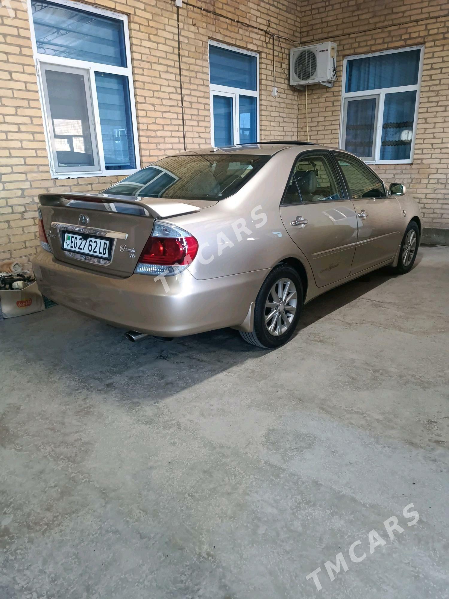 Toyota Camry 2002 - 210 000 TMT - Çärjew - img 4