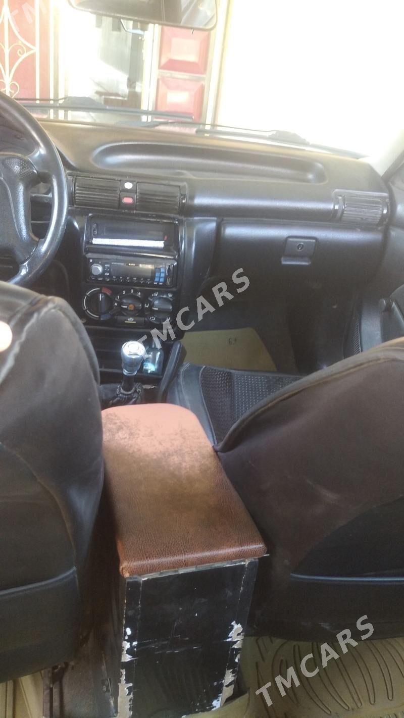 Opel Astra 1994 - 40 000 TMT - Farap - img 7