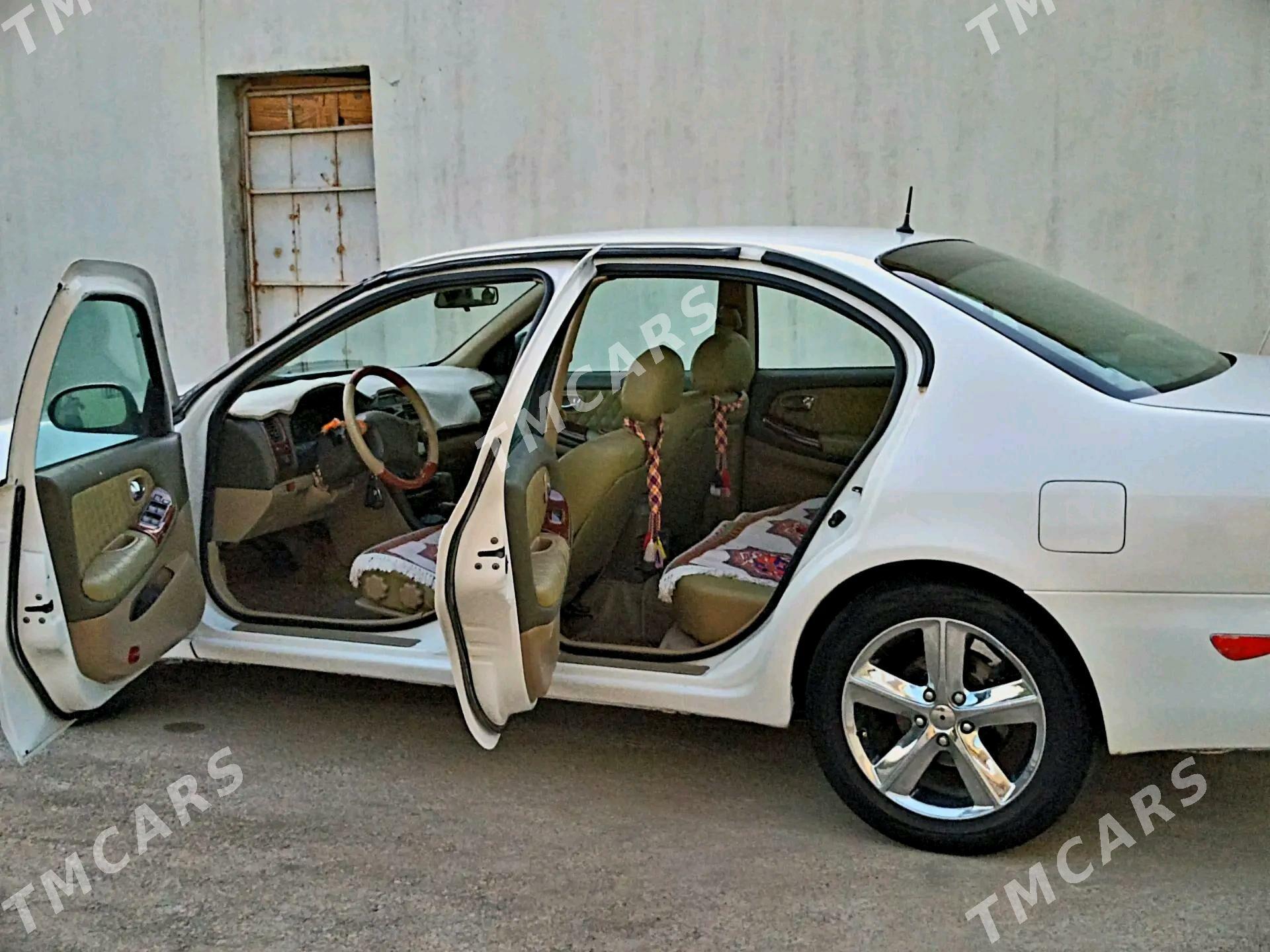 Nissan Maxima 2000 - 70 000 TMT - Tejen - img 5
