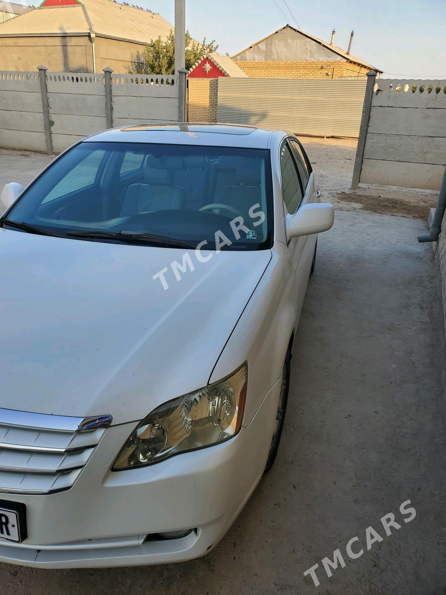 Toyota Avalon 2005 - 170 000 TMT - Mary - img 2