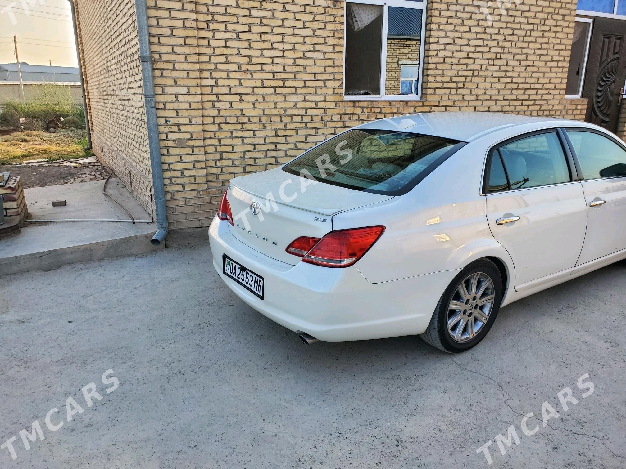 Toyota Avalon 2005 - 170 000 TMT - Mary - img 5