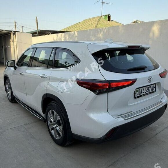Toyota Highlander 2022 - 545 000 TMT - Ашхабад - img 5