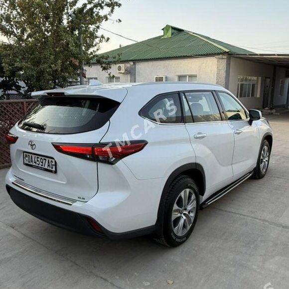 Toyota Highlander 2022 - 545 000 TMT - Ашхабад - img 4