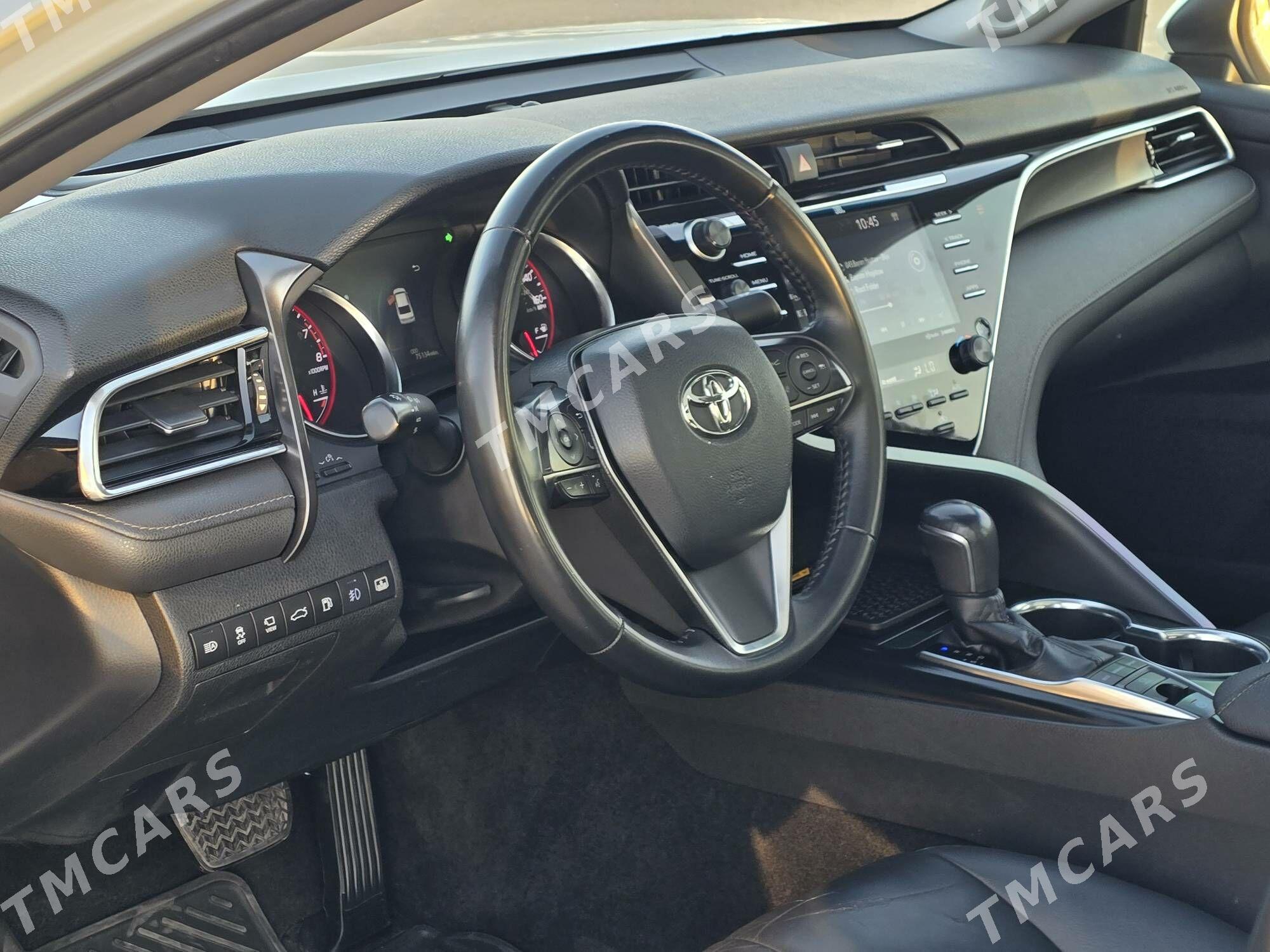 Toyota Camry 2018 - 445 000 TMT - Ашхабад - img 4