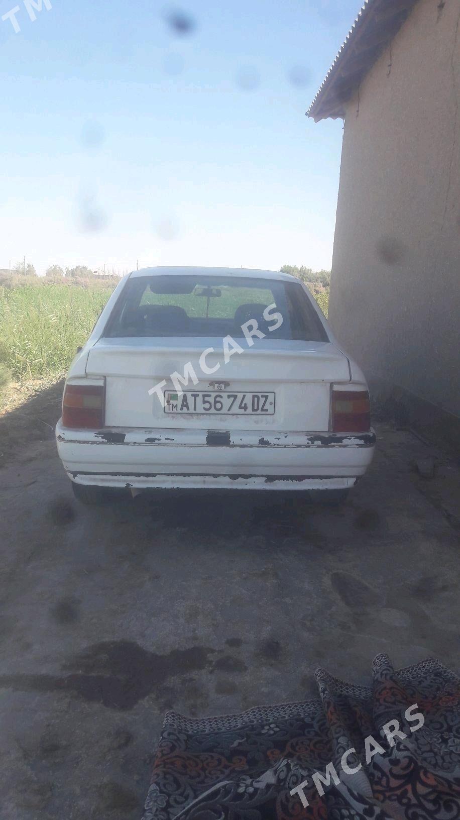 Opel Vectra 1991 - 24 000 TMT - Boldumsaz - img 3