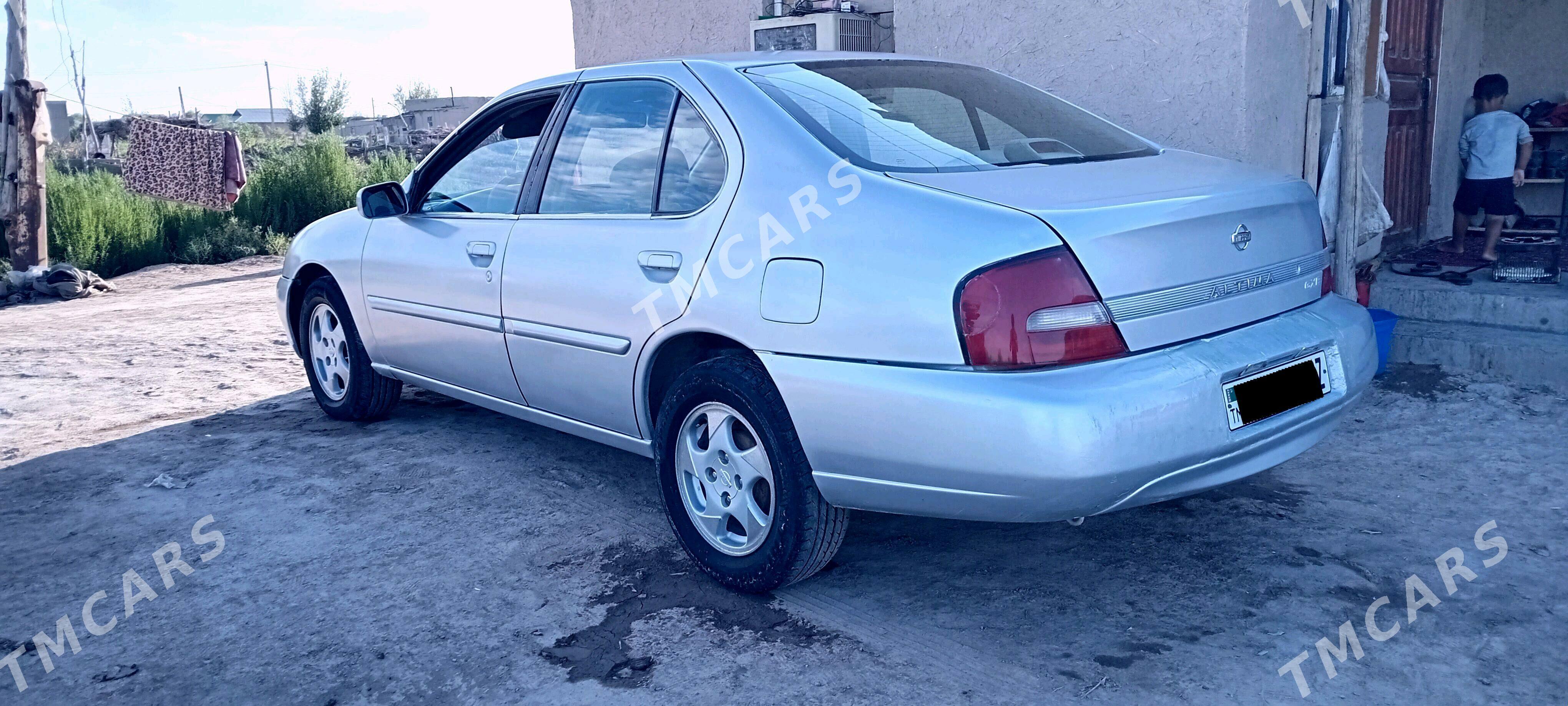 Nissan Altima 2000 - 40 000 TMT - Köneürgenç - img 4