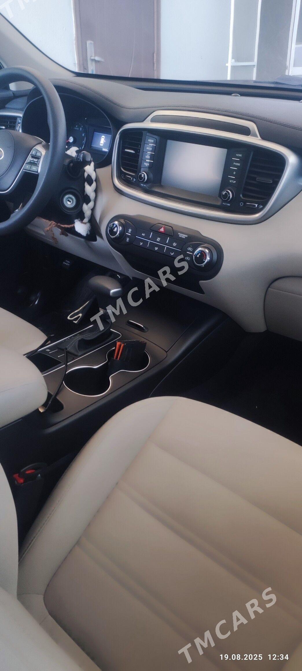 Kia Sorento 2020 - 320 000 TMT - Ашхабад - img 2