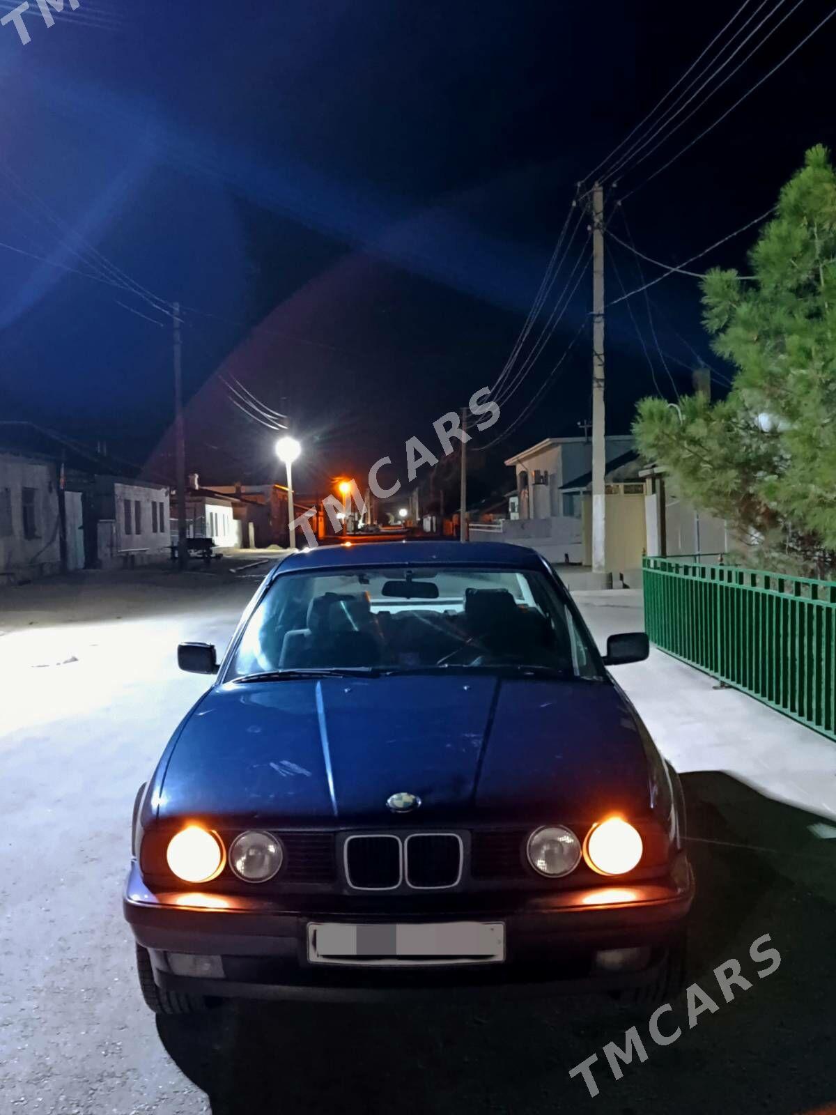 BMW 525 1993 - 85 000 TMT - Балканабат - img 4
