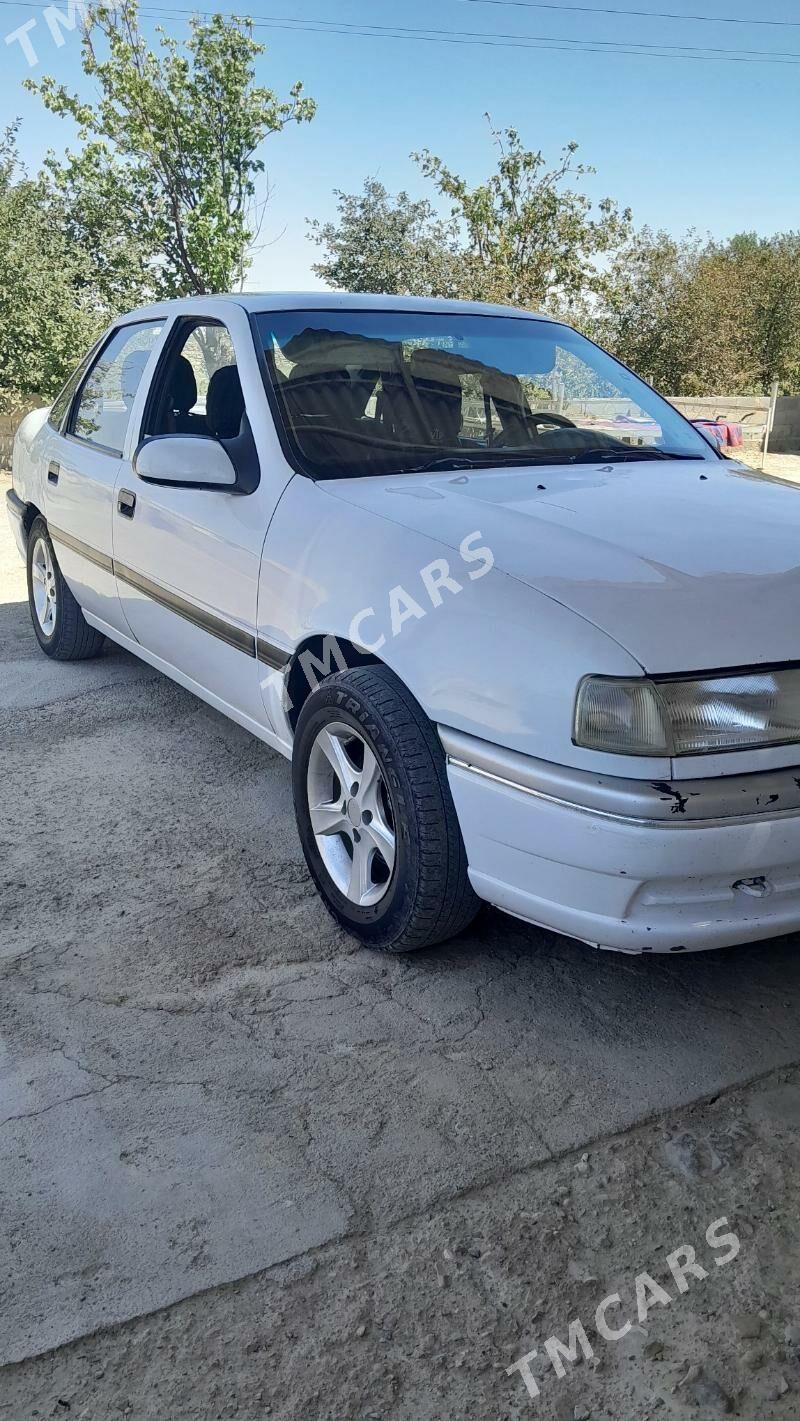 Opel Vectra 1993 - 40 000 TMT - Бахарден - img 4
