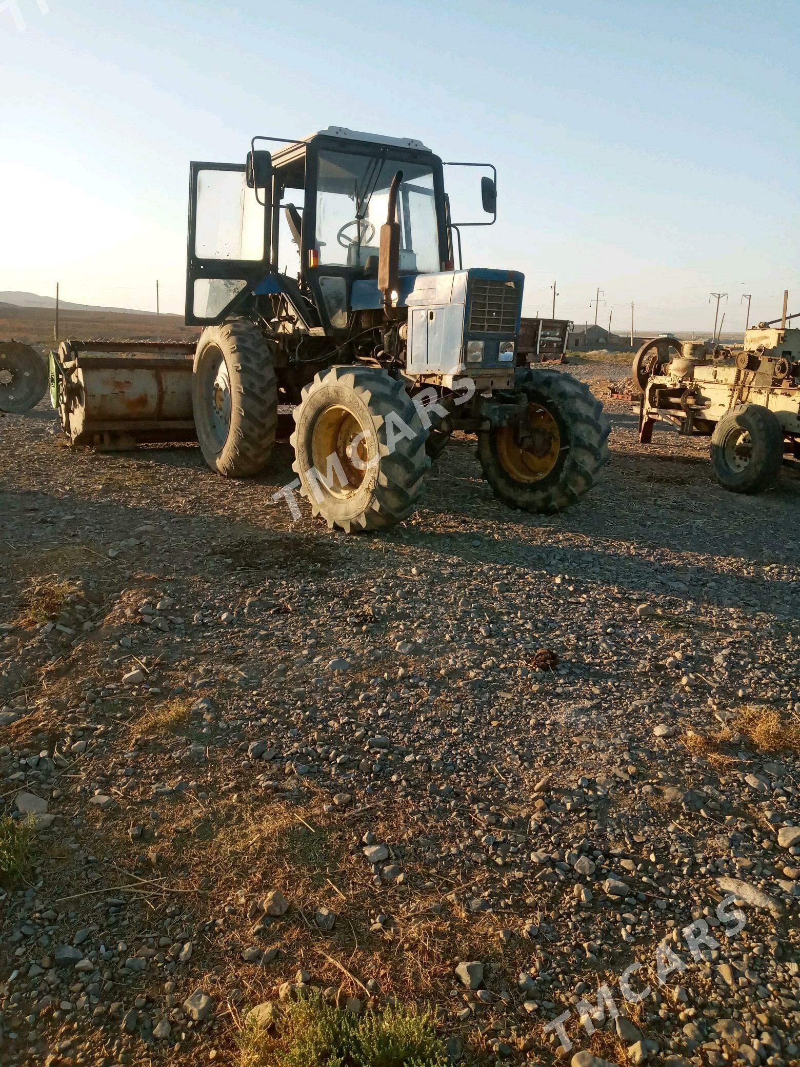 MTZ 80 2011 - 300 000 TMT - Гызыларбат - img 2