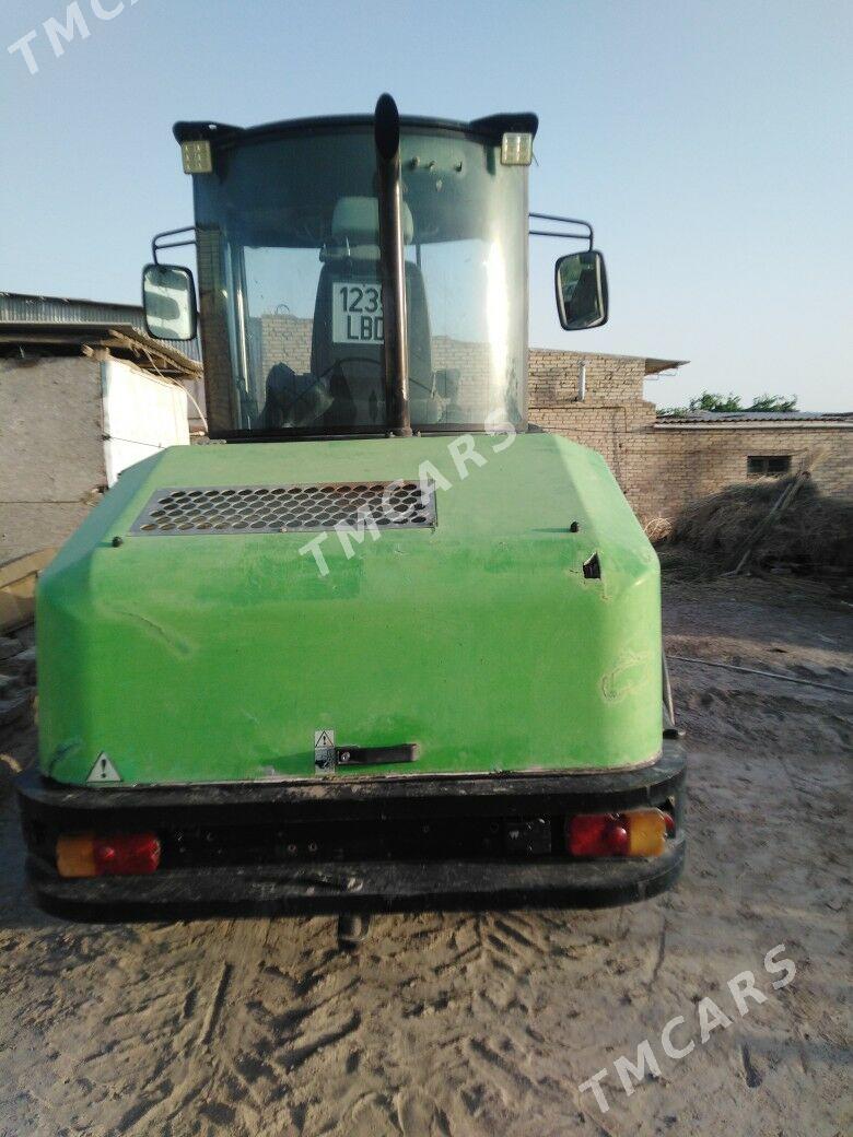 JCB Polemaster Plus 2008 - 190 000 TMT - Дянев - img 2