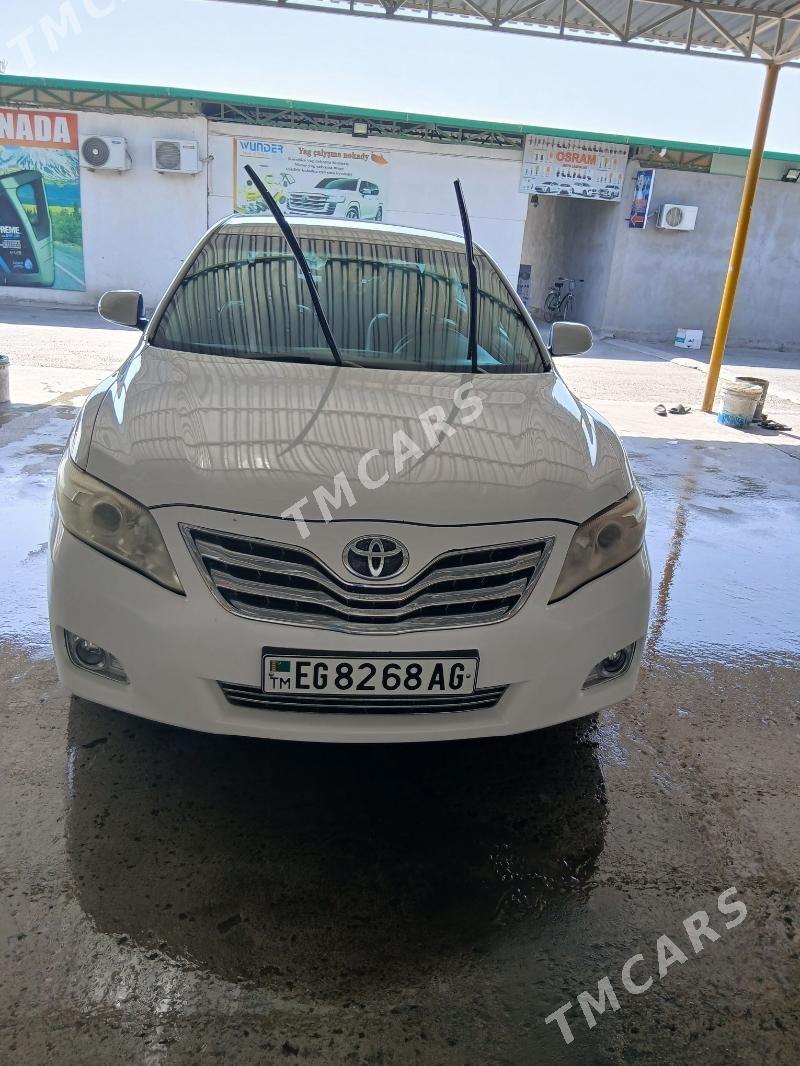 Toyota Camry 2010 - 178 000 TMT - Бедев - img 2