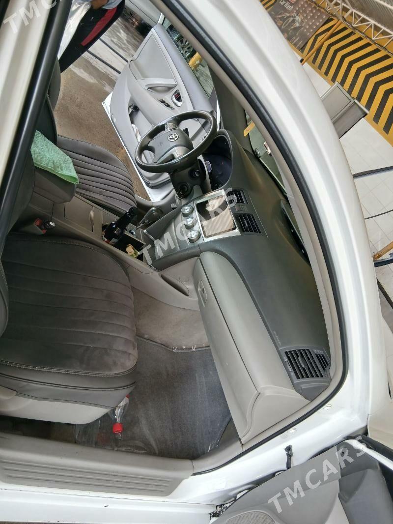 Toyota Camry 2010 - 178 000 TMT - Бедев - img 4