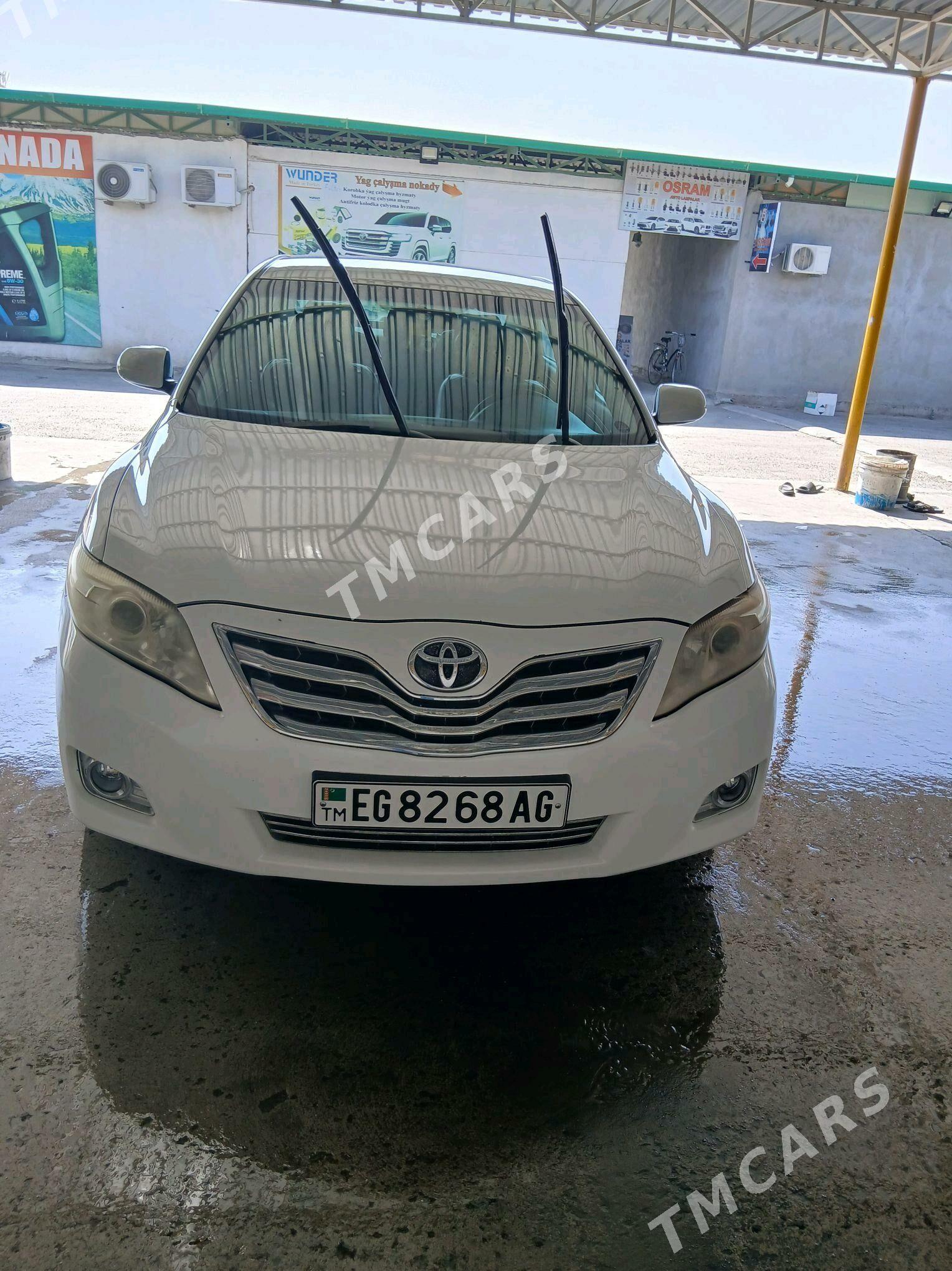 Toyota Camry 2010 - 178 000 TMT - Бедев - img 6
