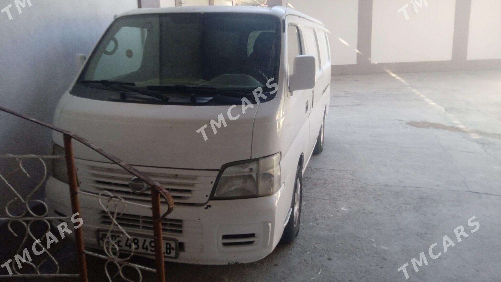 Nissan Urvan 2003 - 100 000 TMT - Туркменабат - img 2