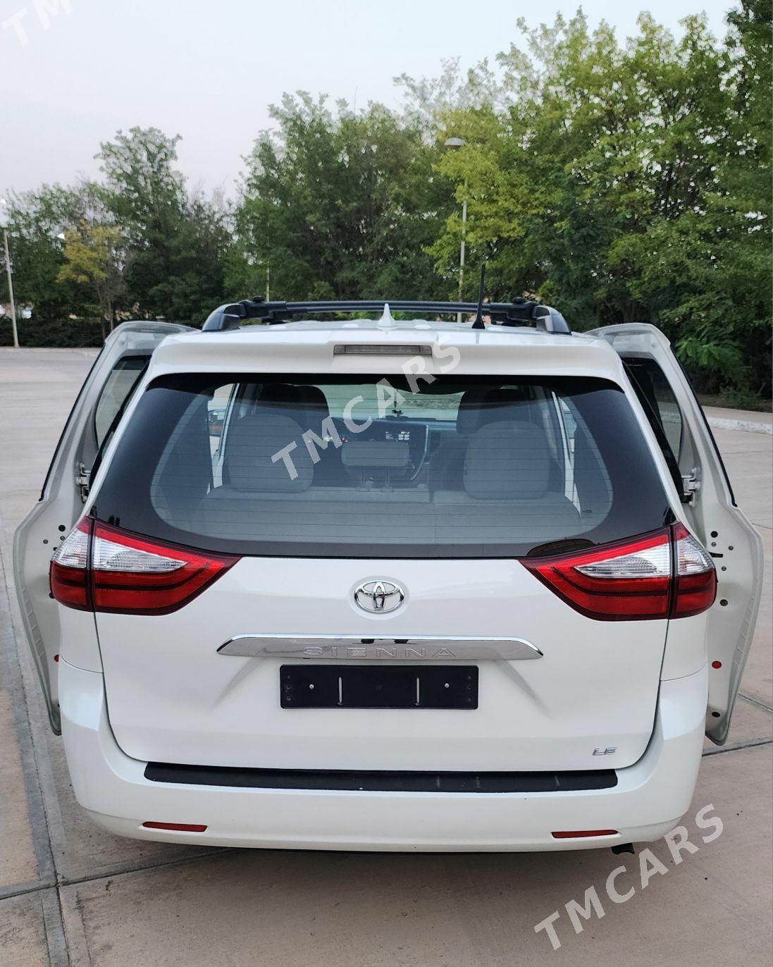 Toyota Sienna 2018 - 388 000 TMT - Aşgabat - img 6