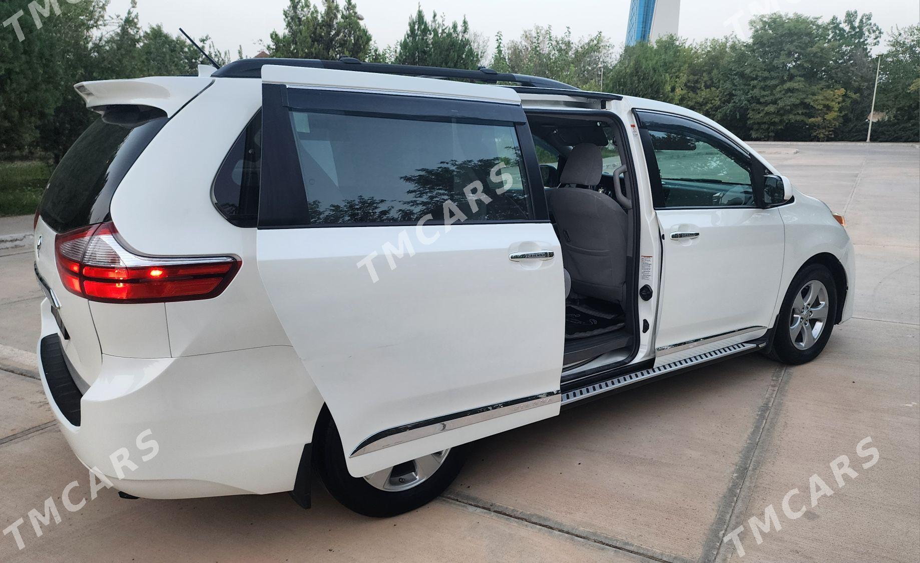 Toyota Sienna 2018 - 388 000 TMT - Aşgabat - img 2