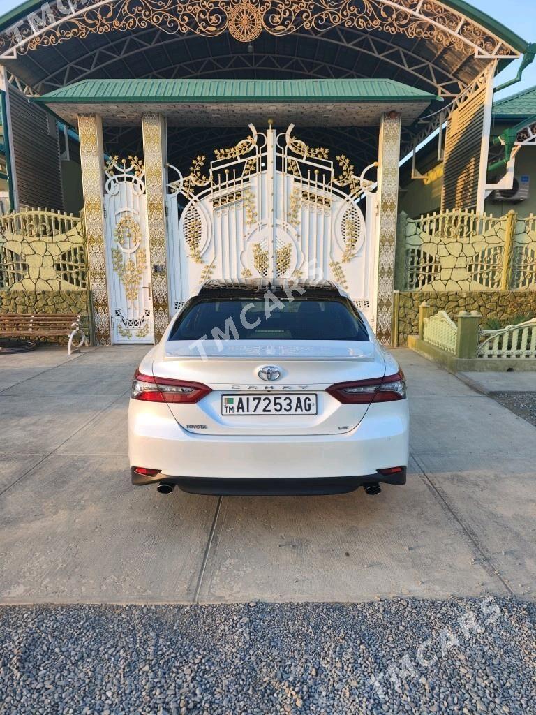 Toyota Camry 2022 - 550 000 TMT - Bäherden - img 5