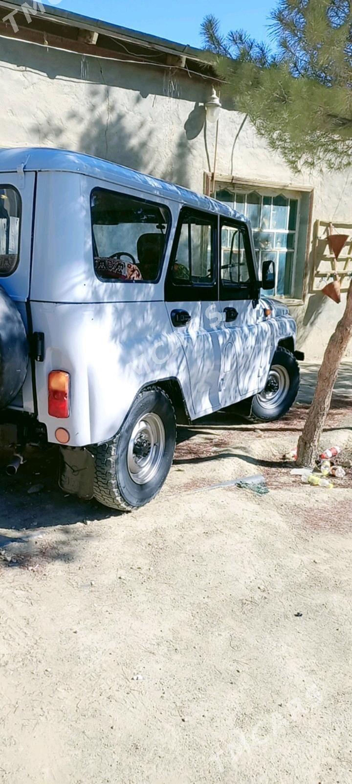 UAZ 469 2000 - 55 000 TMT - Бахарден - img 3