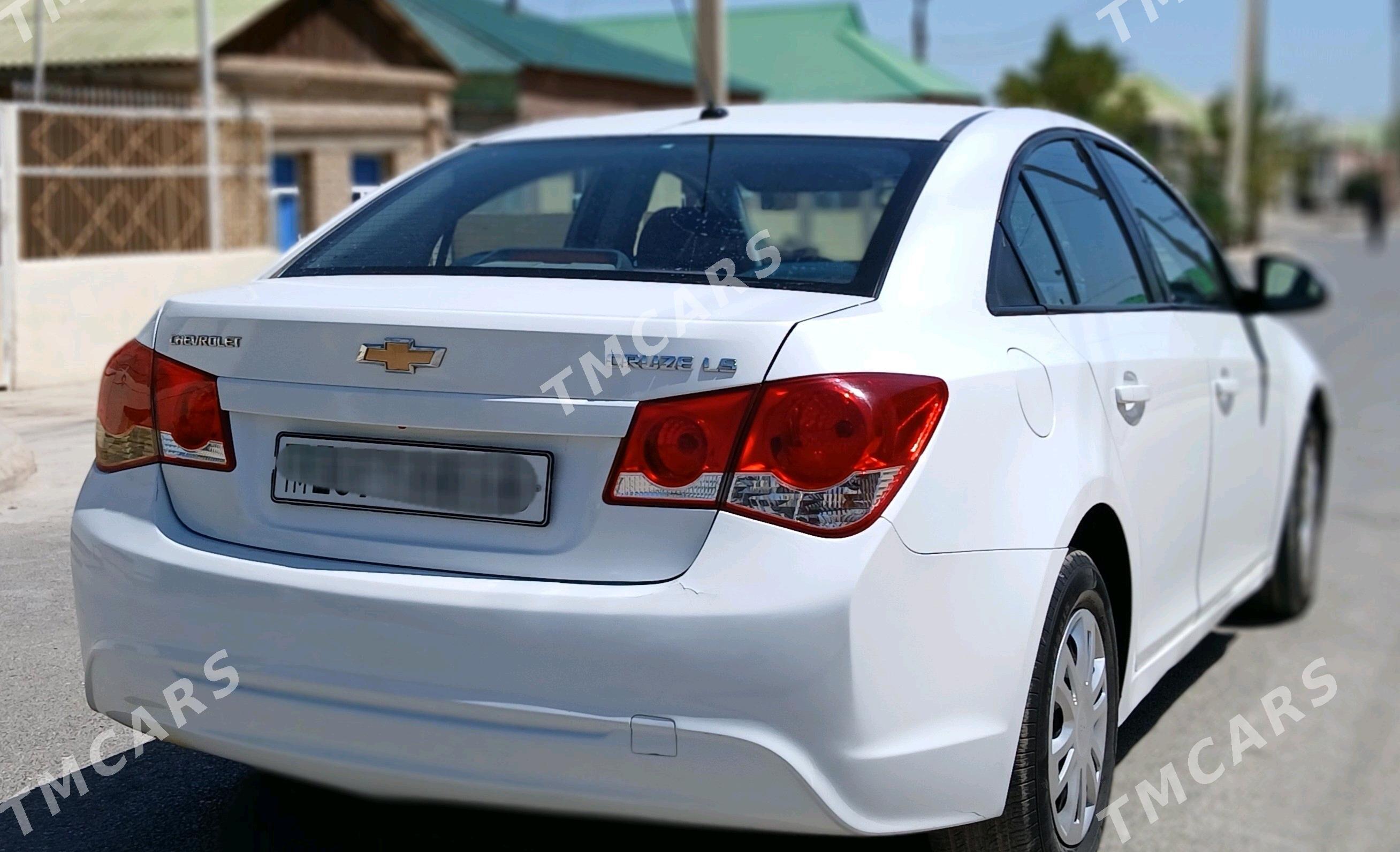 Chevrolet Cruze 2013 - 108 000 TMT - Гёкдже - img 3