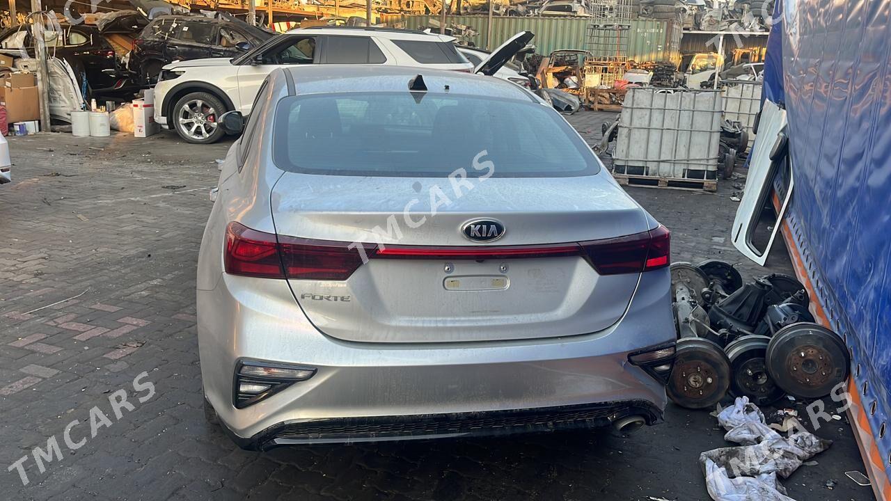 Kia Forte 2020 - 206 000 TMT - Baýramaly - img 4