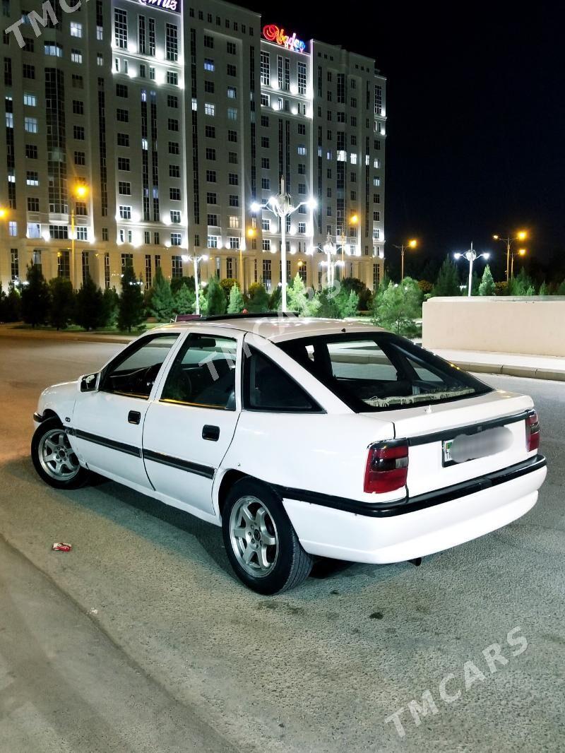 Opel Vectra 1992 - 26 000 TMT - Кëши - img 6