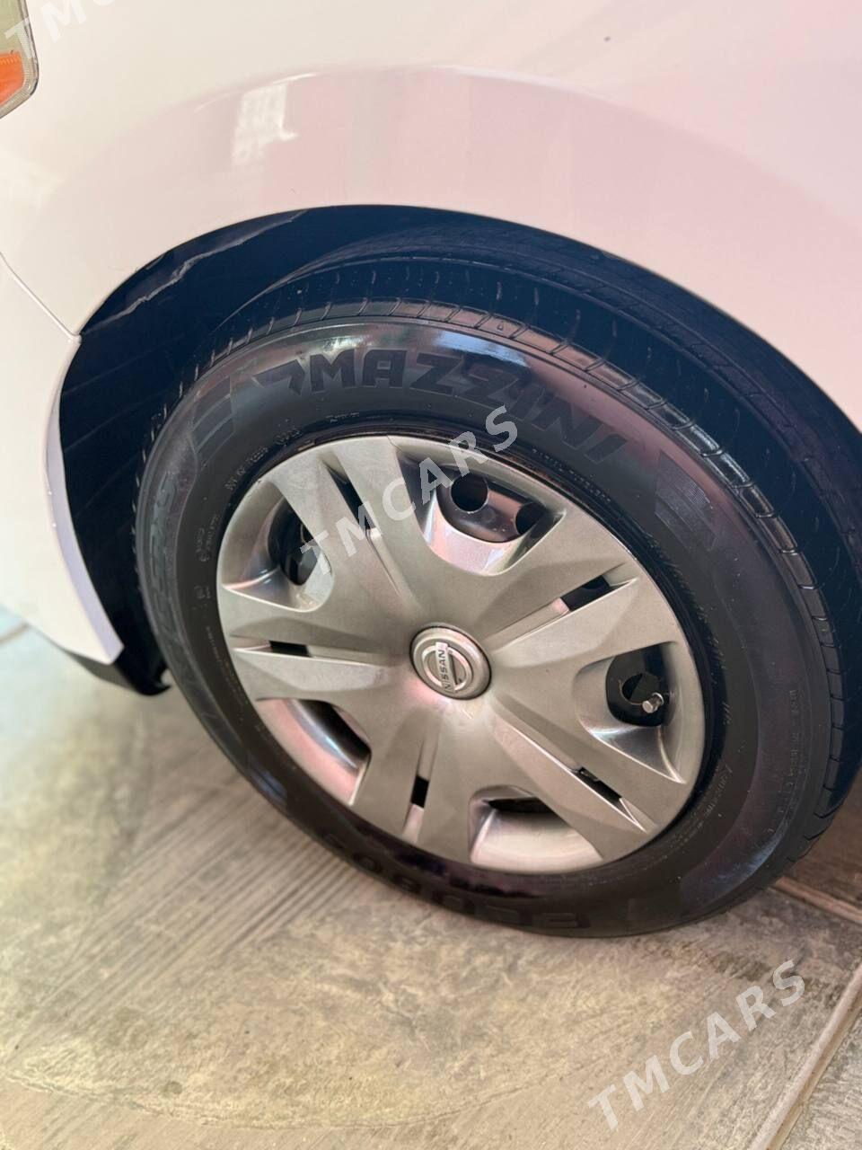 Nissan Versa 2011 - 125 000 TMT - Ашхабад - img 4