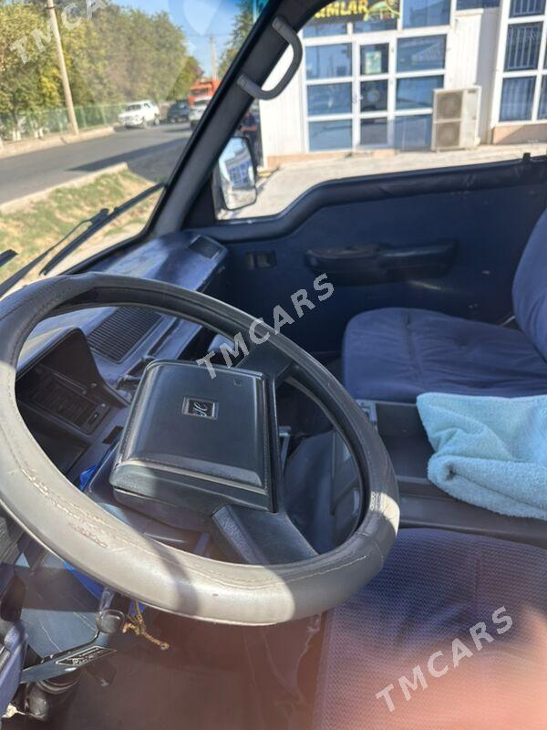 Toyota Hiace 1998 - 42 000 TMT - Mary - img 2