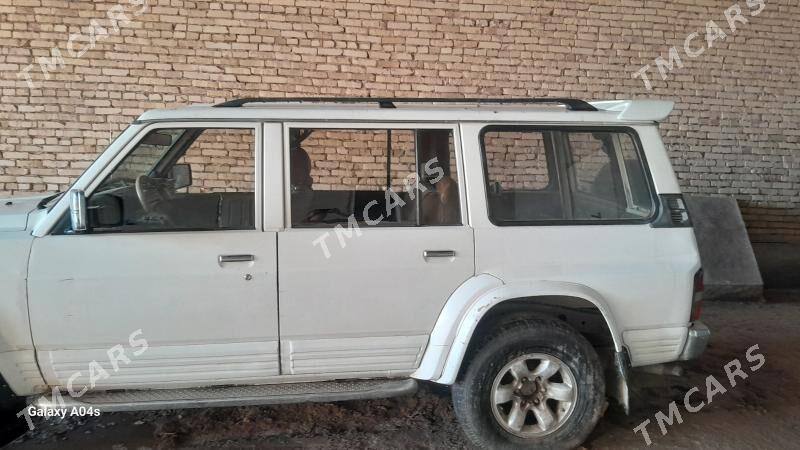 Nissan Patrol 1995 - 90 000 TMT - Чарджоу - img 2