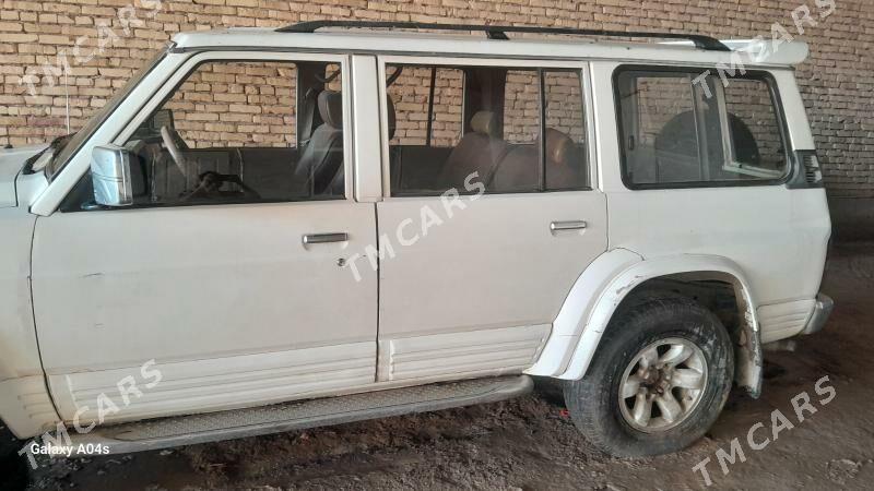Nissan Patrol 1995 - 90 000 TMT - Чарджоу - img 4
