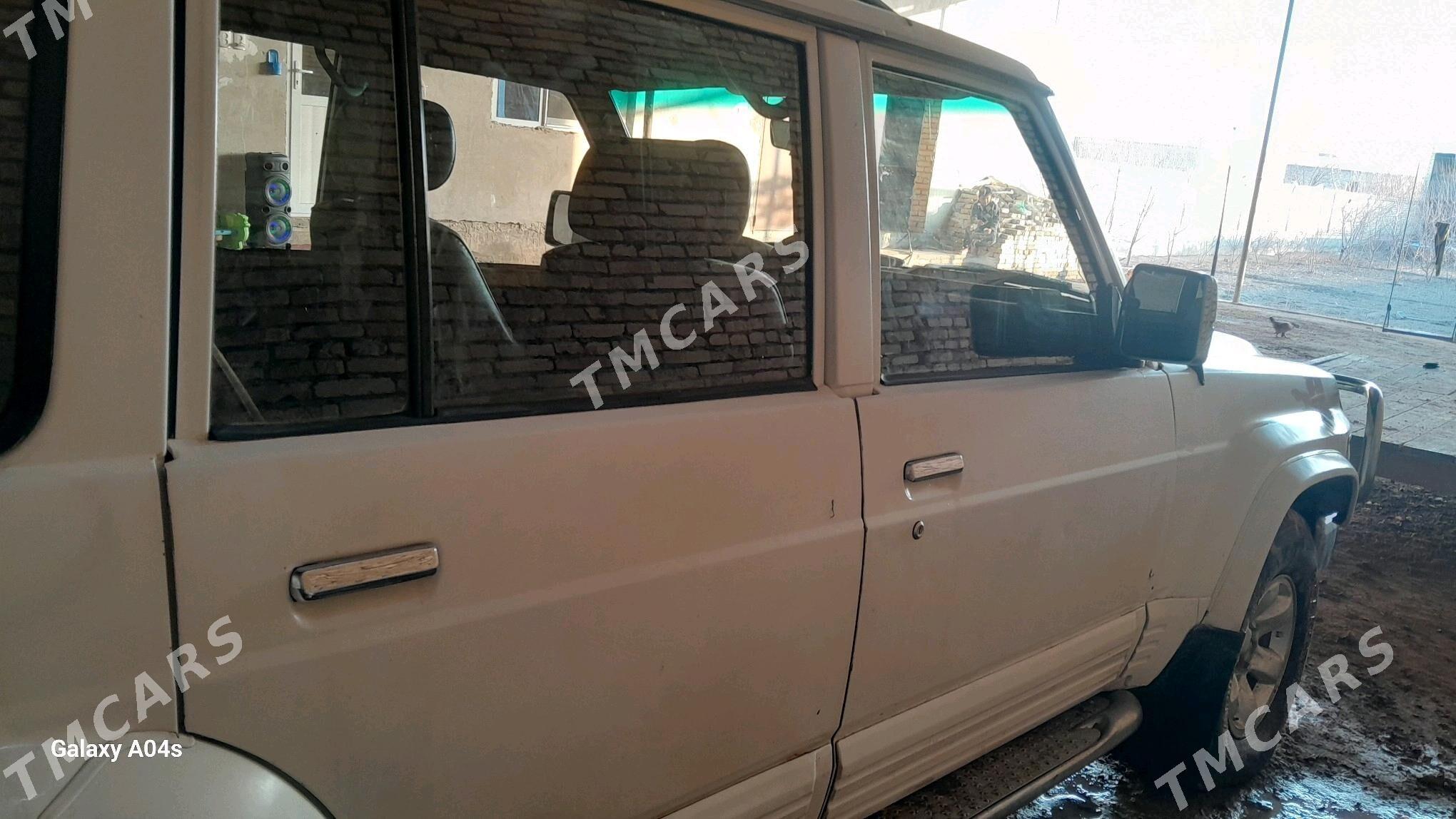 Nissan Patrol 1995 - 90 000 TMT - Чарджоу - img 6