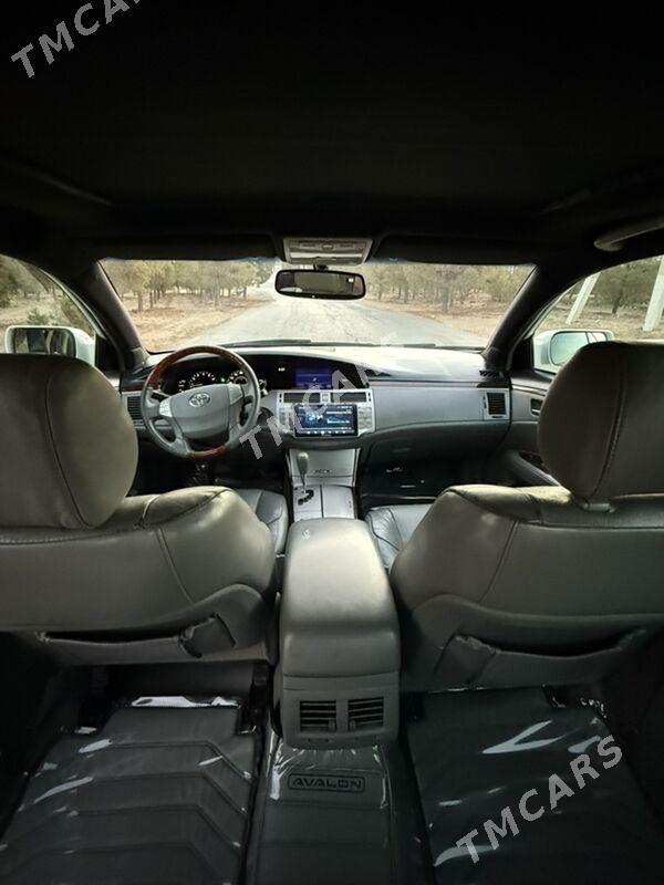Toyota Avalon 2008 - 182 000 TMT - Кëши - img 2